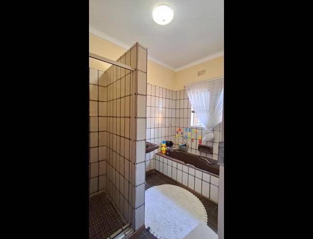 4 BEDROOM HOUSE FOR SALE IN MEYERHOF